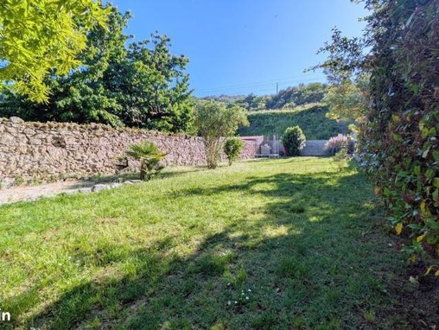 Maison vente à Mâcon, Serrières