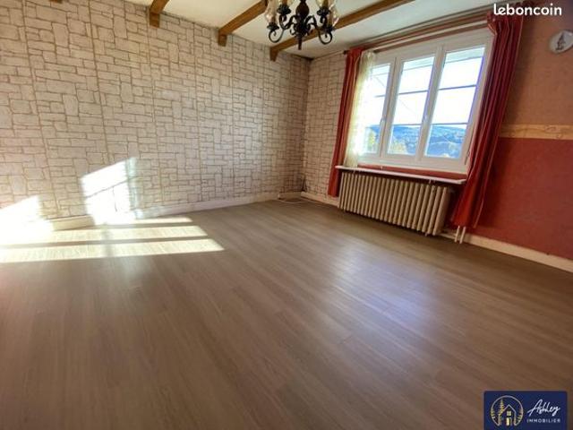 Maison vente à Mauriac, Ydes