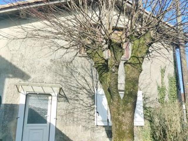 Maison vente à Confolens, Brigueuil