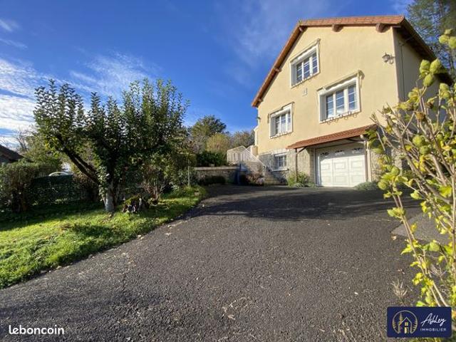 Maison vente à Mauriac, Ydes