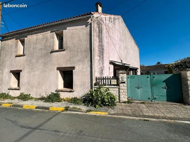 Maison vente à Saint-froult