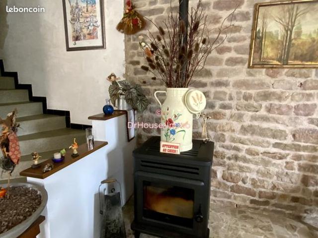 Maison vente à Neufchâteau, Escles