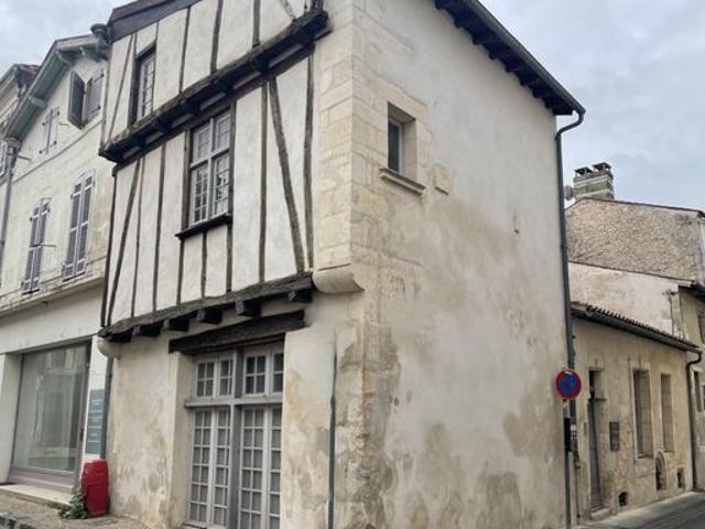 Maison vente à Saint-Jean-d'Angély, Charente-Maritime
