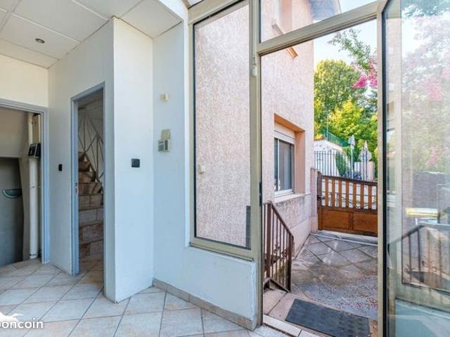 Maison vente à Privas, Saint-priest