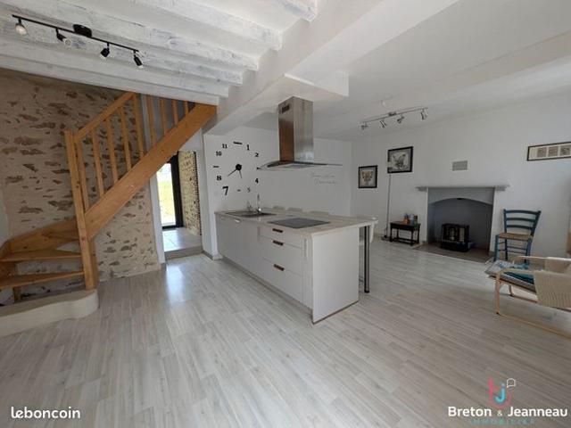 Maison vente à Mayenne, Voutré