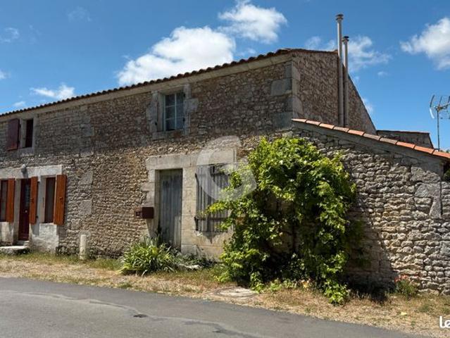 Maison vente à Fontenay-le-Comte, Lairoux
