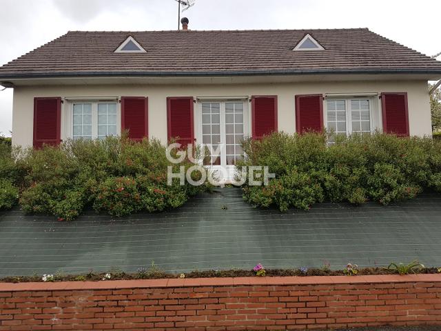 Maison location à Château-Gontier, Azé