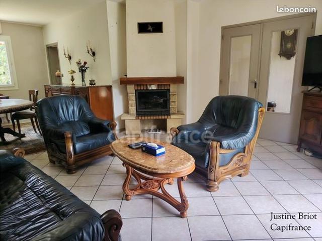 Maison vente à Saint-Amand-Montrond, Cuffy