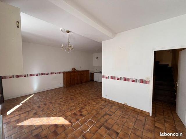 Maison vente à Angoulême, Aignes-et-puypéroux