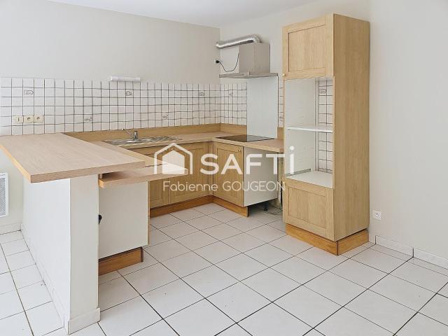 Maison vente à Confolens, Saint-angeau