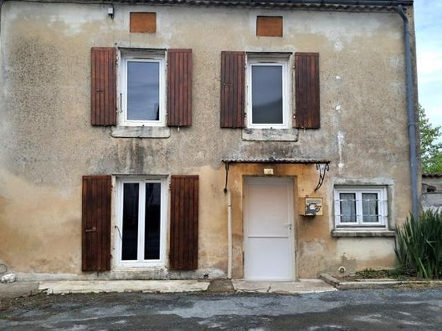Maison vente à Saint-Jean-d'Angély, Matha