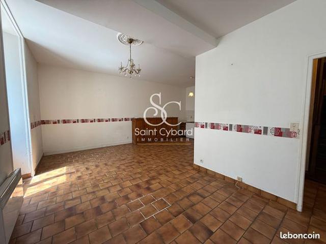 Maison vente à Angoulême, Aignes-et-puypéroux