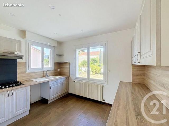 Maison vente à Montmorillon, Nalliers