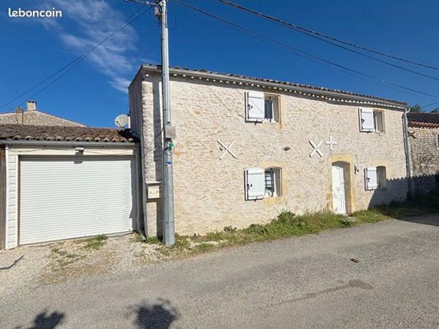 Maison vente à Saintes, Corme-ecluse