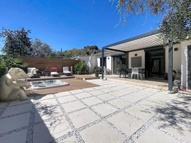 Maison vente à Arrondissement de Draguignan, Tourrettes