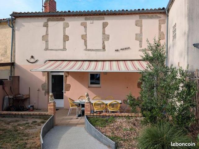 Maison vente à La Roche-sur-Yon, Les Herbiers