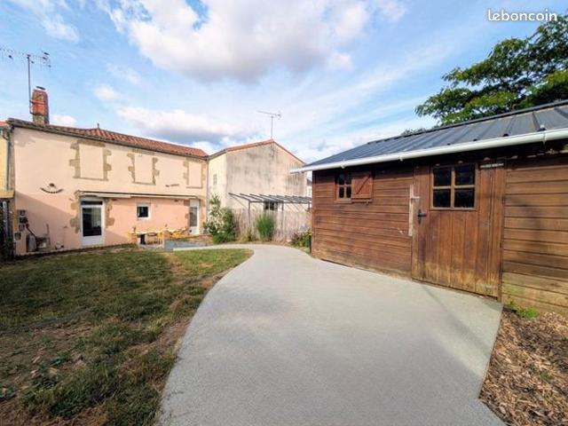 Maison vente à La Roche-sur-Yon, Mesnard-la-barotière