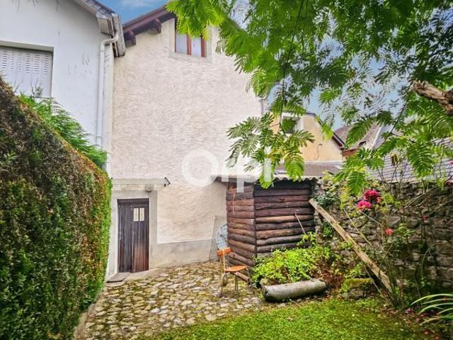 Maison vente à Oloron-Sainte-Marie, Escot