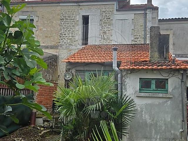 Maison vente à Saintes