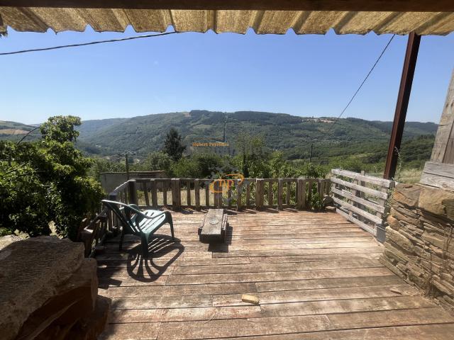 Maison vente à Millau, Connac