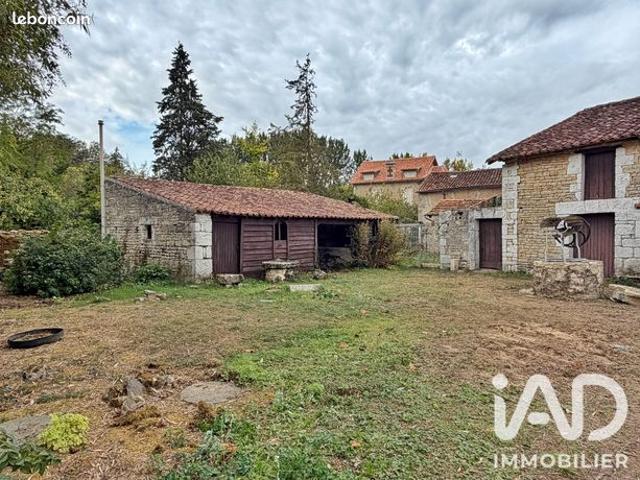 Maison vente à Mouton, Charente