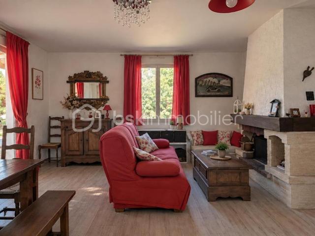 Maison vente à Luge, Ardizas