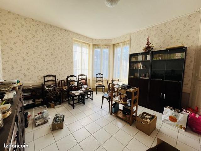 Maison vente à Montluçon, Chambérat