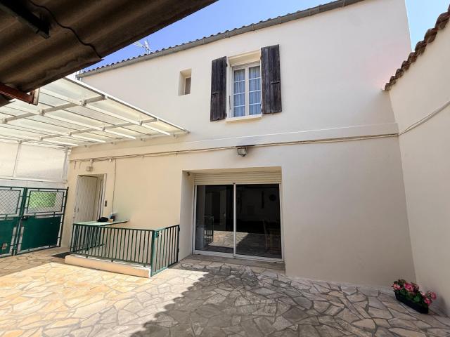 Maison vente à Saintes