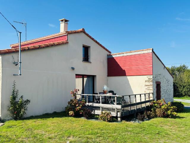 Maison vente à La Favrie, Couffé