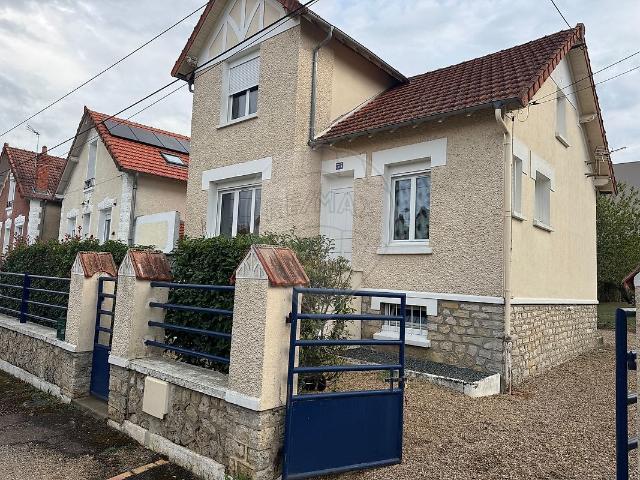 Maison vente à Cour St Sauveur, Nevers