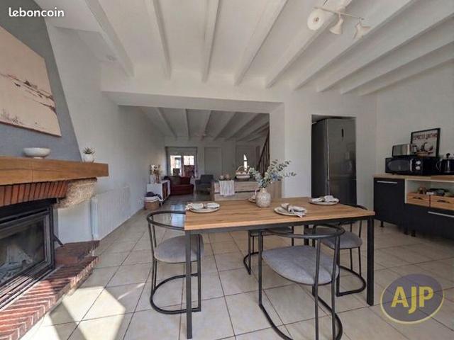 Maison vente à Nantes, Corcoué-sur-logne