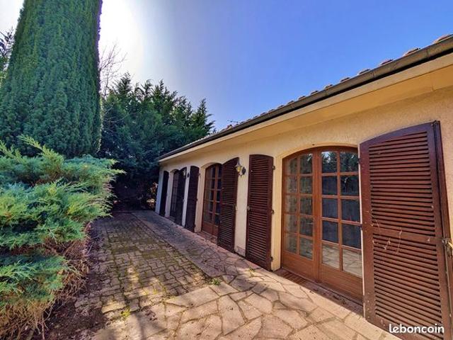 Maison vente à Clermont-Ferrand, Vic-le-comte