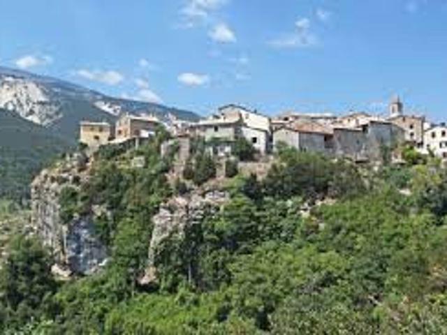 Maison vente à Castellane, Méailles