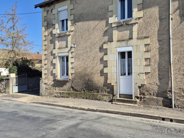 Maison vente à Bressuire, Bouillé-loretz