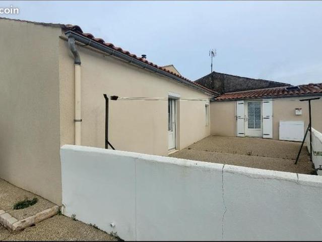 Maison vente à Aubusson, Charron