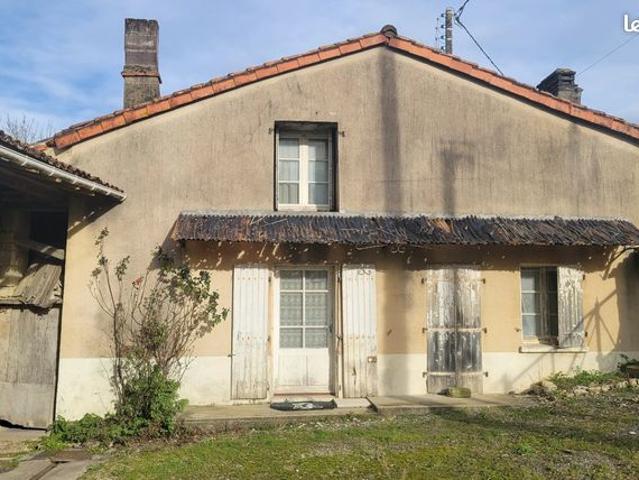 Maison vente à Confolens, Juillé