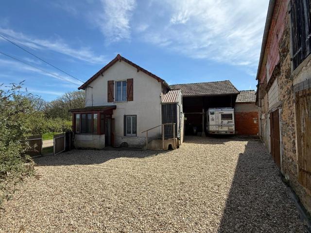 Maison vente à Saint-Amand-Montrond, Châteaumeillant