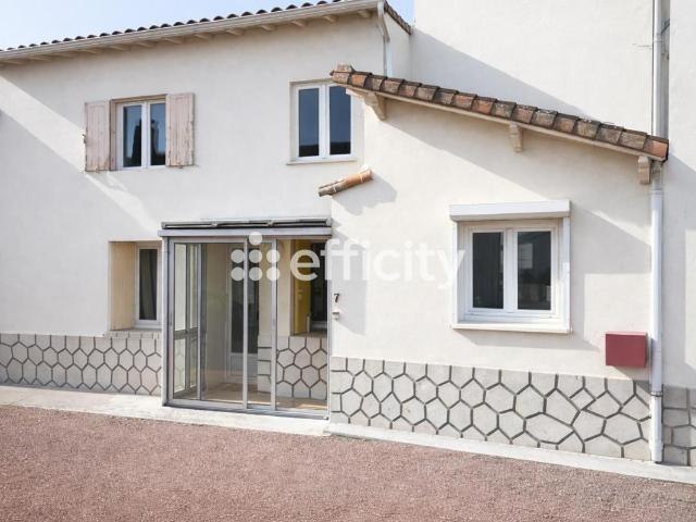 Maison vente à Saintes, Médis
