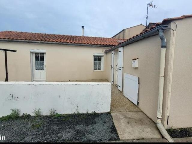 Maison vente à Aubusson, Charron