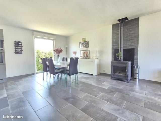 Maison vente à Segré, Candé