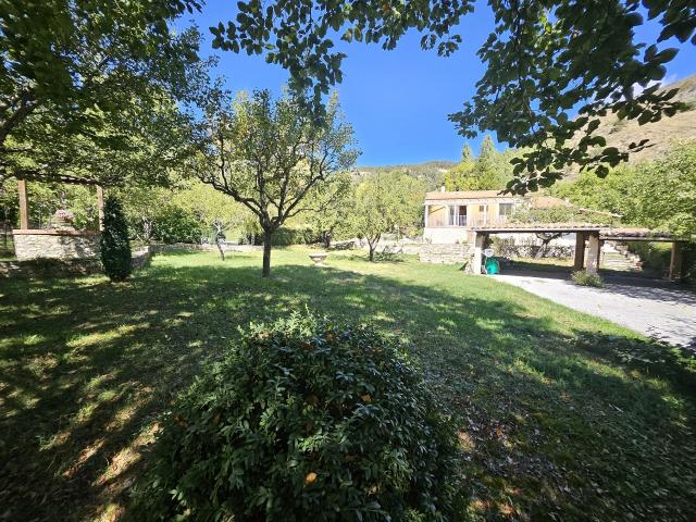Maison vente à Castellane, Alpes-de-Haute-Provence