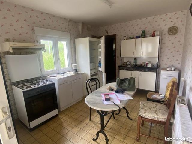 Maison vente à Cambrai, Banteux