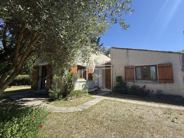 Maison vente à Carpentras, Grillon