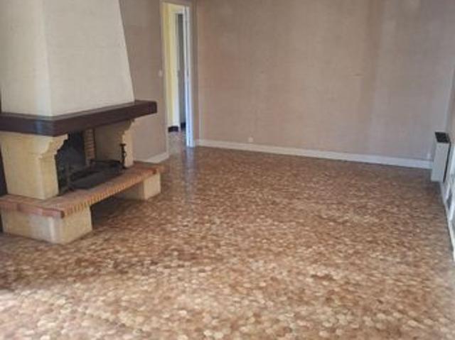 Maison vente à Bourges, La Chapelotte