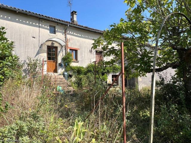 Maison vente à Confolens, Champagne-mouton