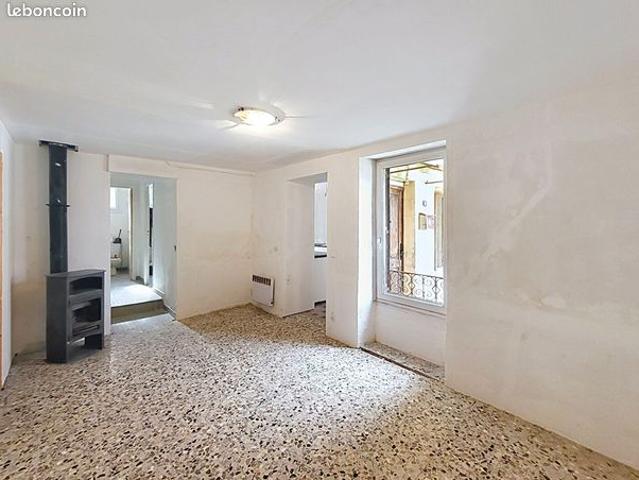 Maison vente à Melun, Guignes