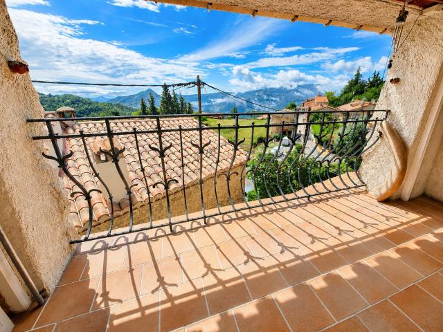 Maison vente à Nice, Pierrefeu
