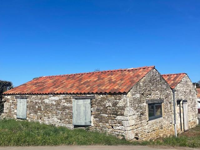 Maison vente à Fontenay-le-Comte, Sérigné