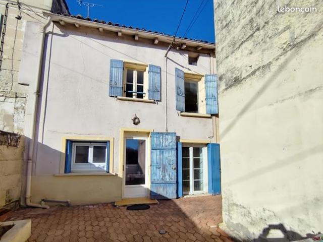 Maison vente à Saintes