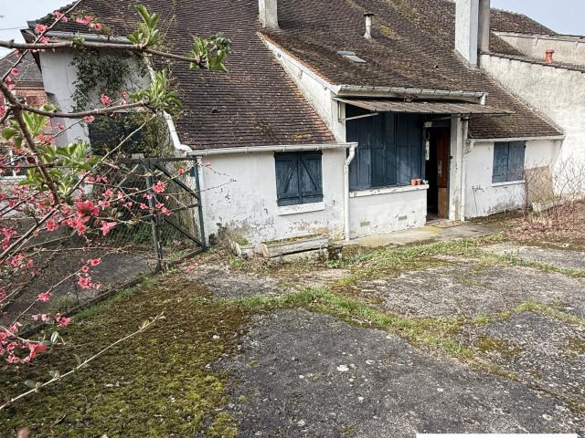 Maison vente à Orléans, Cerdon